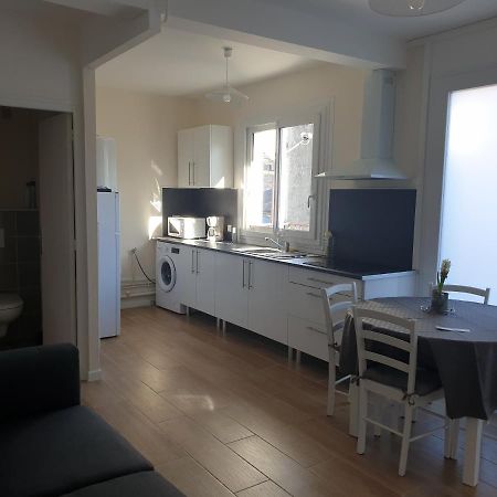 Appartement T4 Lumineux Avec Balcon - 3Eme Etage Sans Ascenseur 타르브 외부 사진